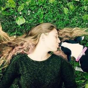 Meet your Posher, Brittney